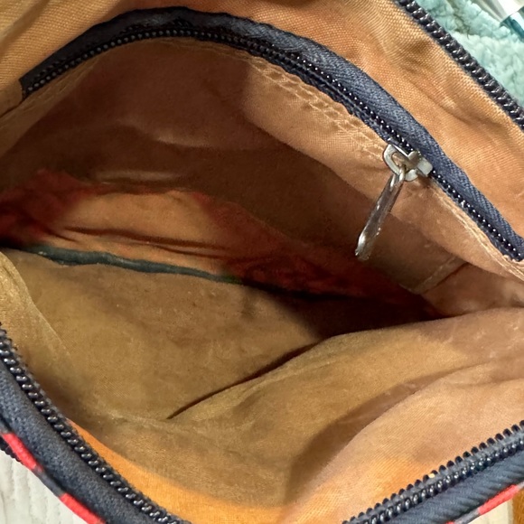 KAVU Canvas Crossbody Purse Bag Geometric Pattern Red and Navy Brown Str… - Picture 8 of 8